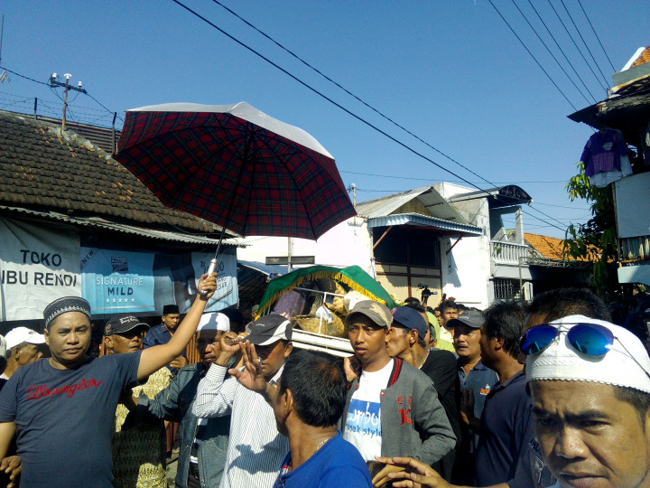 Freddy Budiman di Mata Tetangga