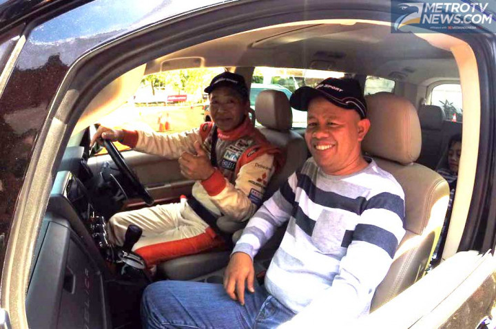 Juara Dakar Rally, 'Nyopir' di Bandung