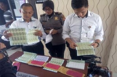 Setelah Kartu BPJS dan KIS, Giliran Materai Palsu Beredar di Jabar