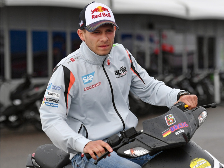 Musim Depan, Stefan Bradl Resmi Gabung Honda