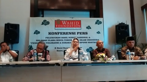 Wahid Foundation director Yenni Wahid (center) (Photo:MTVN/Mulvi)