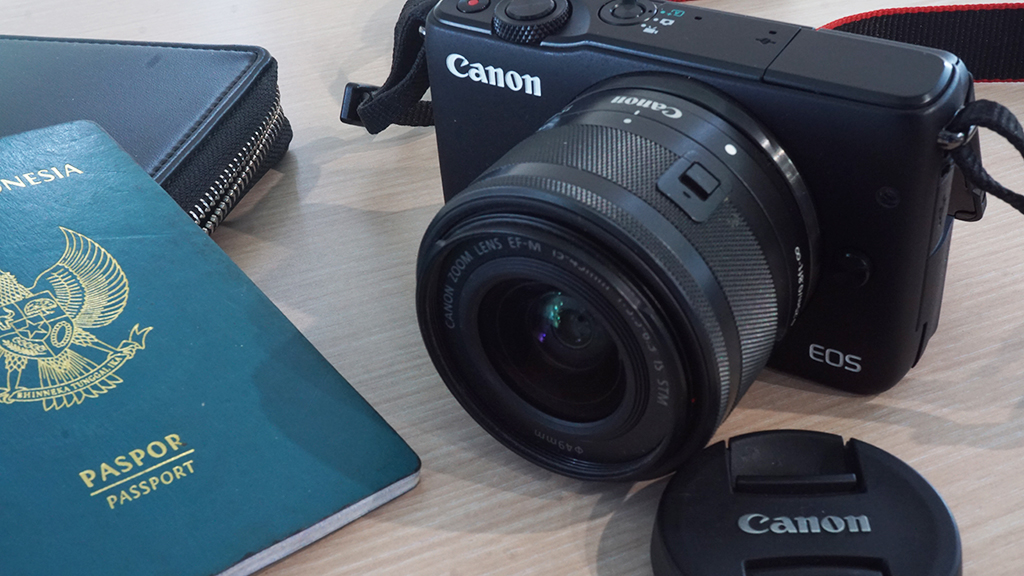 Canon EOS M10