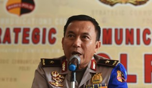 Densus 88 Tangkap Tiga Kurir Santoso