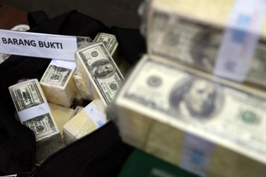 Oknum TNI Edarkan Dolar Palsu Dicokok