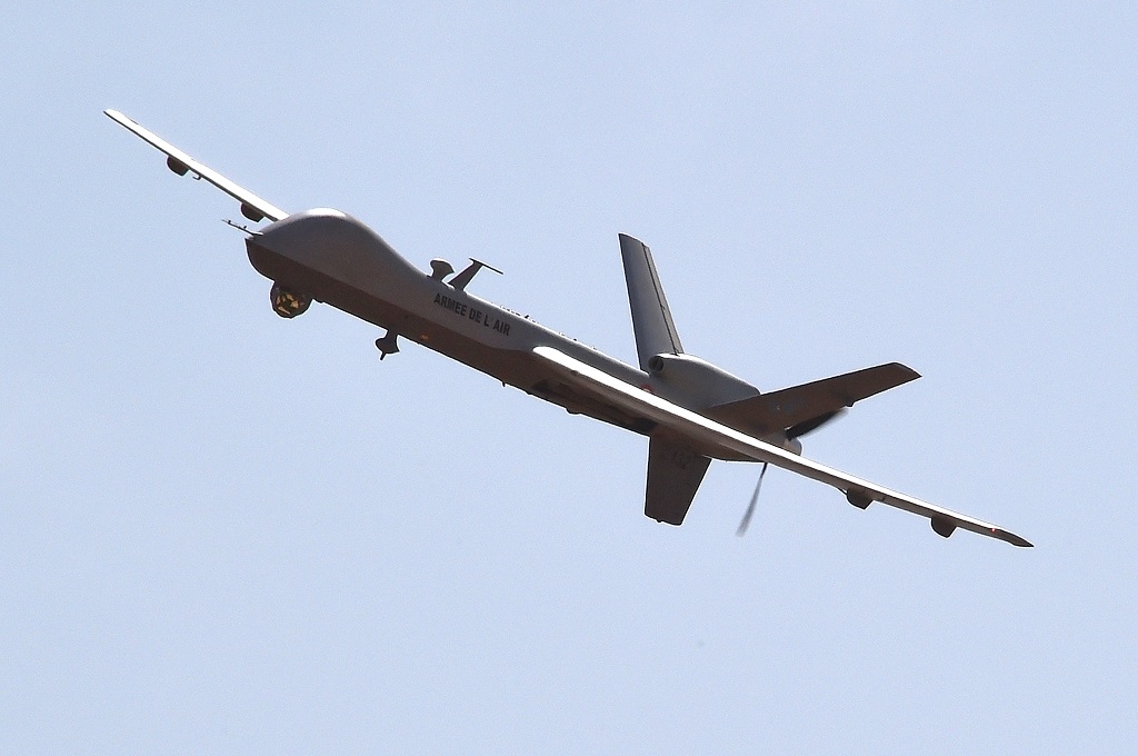 Pesawat drone militer tipe Reaper buatan AS terbang di langit Nigeria, 6 Agustus 2015. (Foto: AFP / DOMINIQUE FAGET)