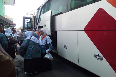 Alami Pikun, Dua Calon Haji Pikun Perhatian Khusus