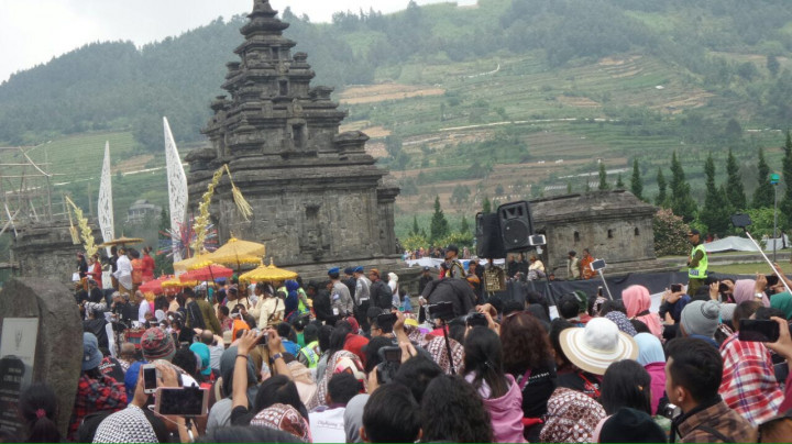 Ribuan Orang Serbu Dieng Culture Festival 2016