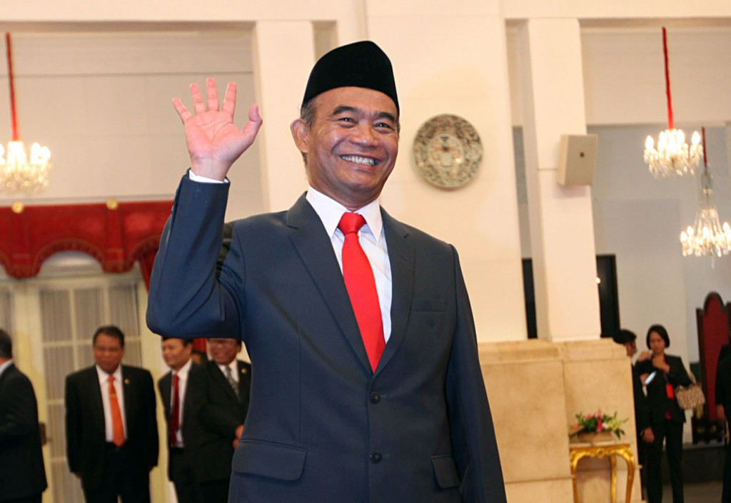 Muhadjir Effendy usai dilantik menjadi Mendikbud di Istana Negara, Jakarta, Rabu 27 Juli 2016. Foto: MI/Panca Syurkani