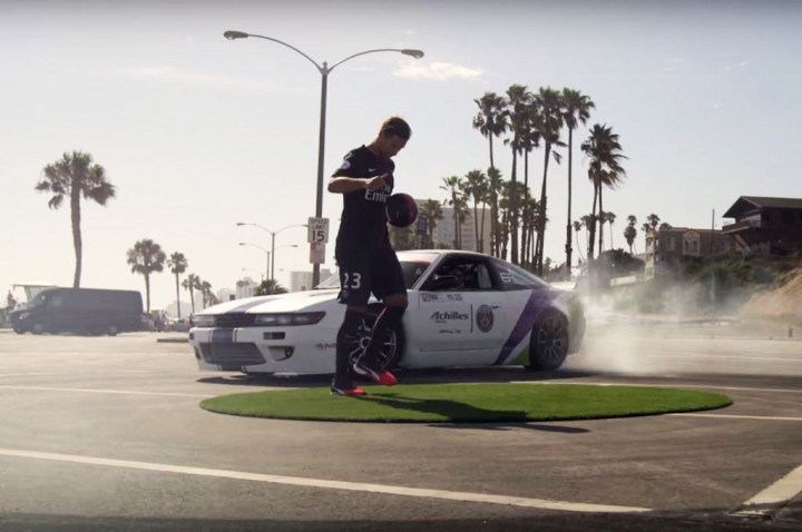 Juara Drifting Adu Keterampilan Dengan Pemain PSG