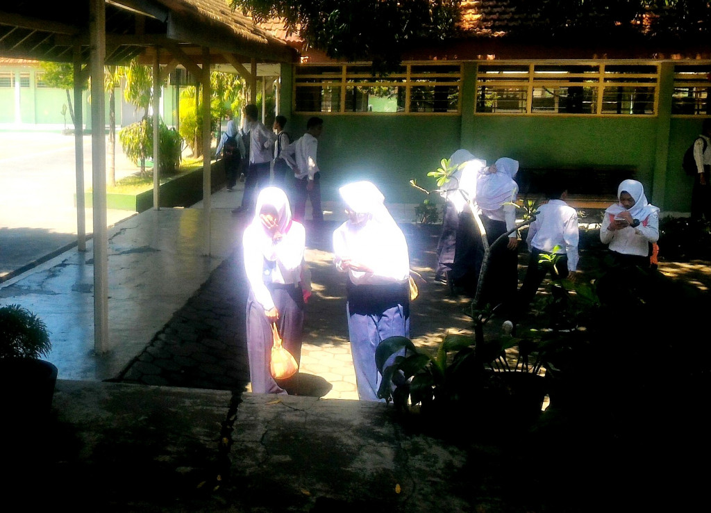 Sejumlah siswa SMPN 3 Sleman, Daerah Istimewa Yogyakarta, Selasa (9/8/2016). (Metrotvnews.com/Patricia Vicka)