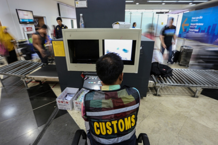 Simpan Sabu di Celana Dalam, WN Malaysia Diciduk Petugas Bea Cukai