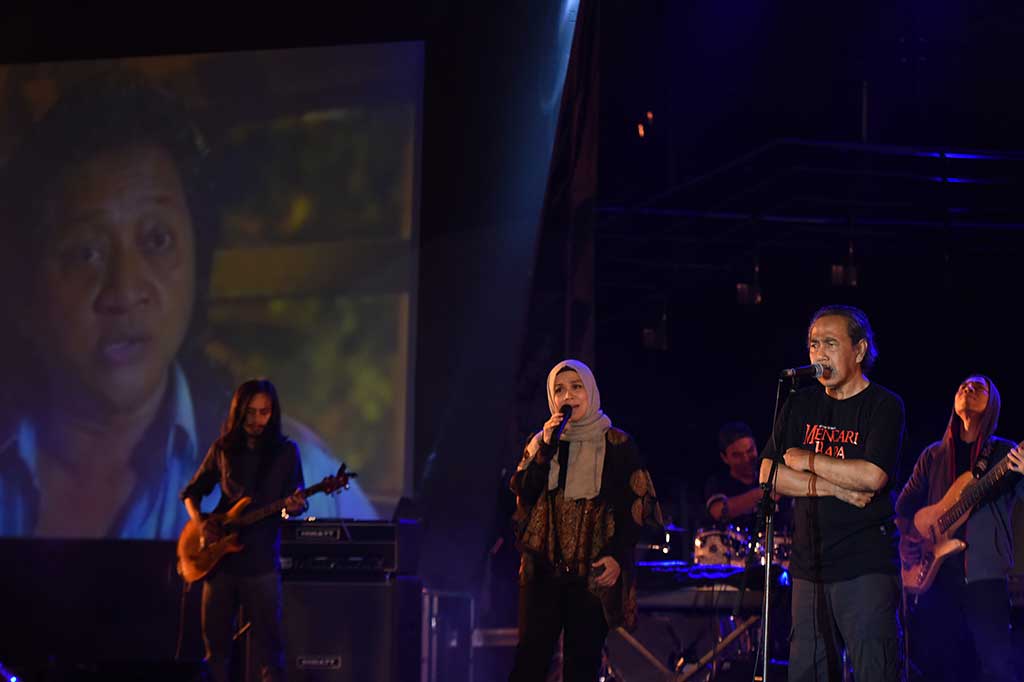 Musisi Gelar Konser Musikalisasi Puisi Kesaksian Rendra