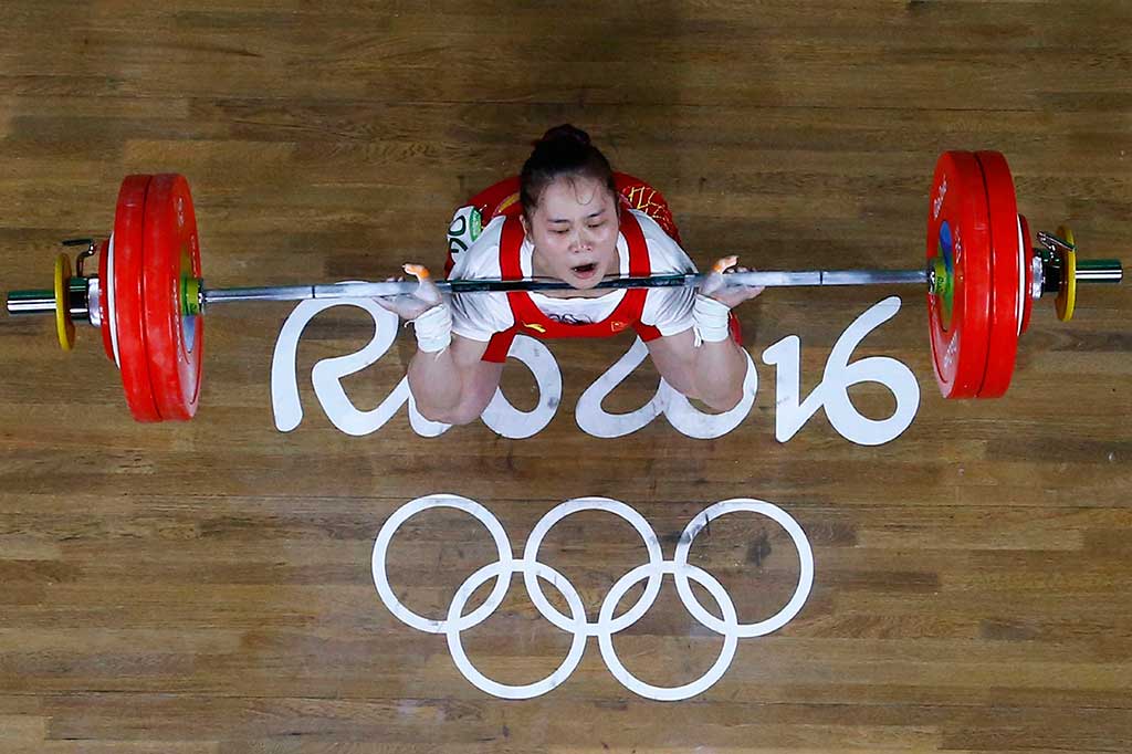 Lifter Putri Tiongkok Deng Pecahkan Rekor Dunia
