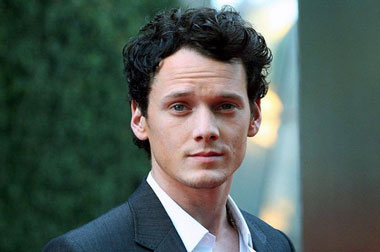 Orang Tua Aktor Star Trek Gugat Fiat Chrysler Automobiles