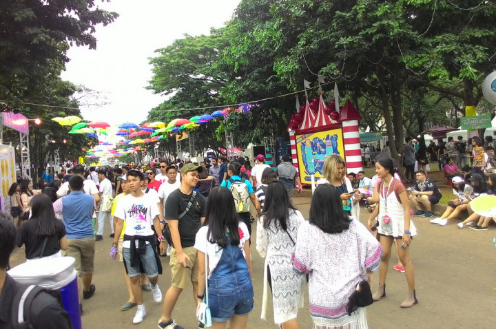 Keseruan We The Fest 2016 Hari Pertama