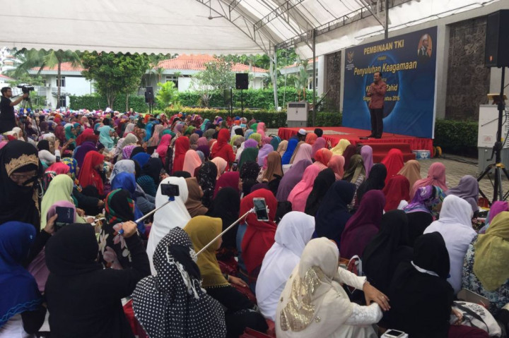 Pembinaan dan Sosialisasi Kebijakan TKI di Singapura