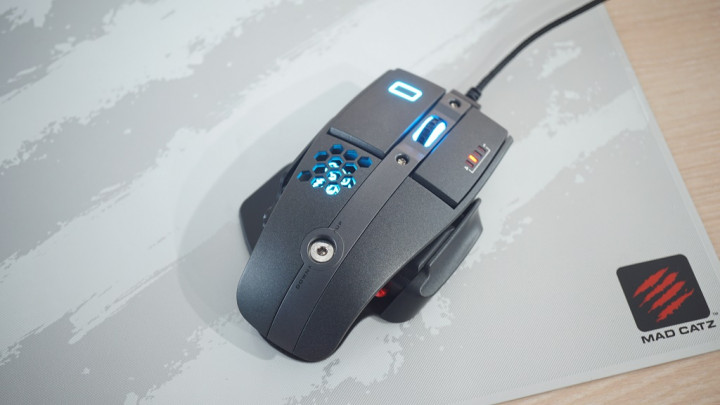 Tt eSPORTS Level 10M Advanced, Eksentrik dan Menarik