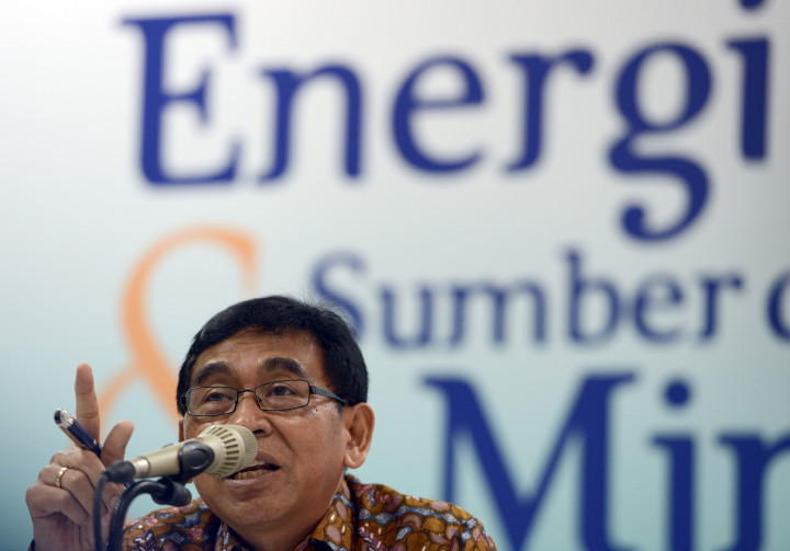 Mantan Menteri ESDM Sambangi Kediaman Arcandra