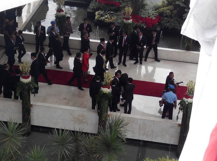 Ahok Sambut Jokowi dan Mega di Gedung Kura-kura DPR