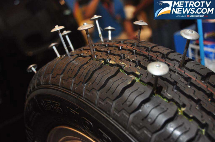 Cairan Anti Bocor jadi Solusi Tak Terjebak Ranjau Paku