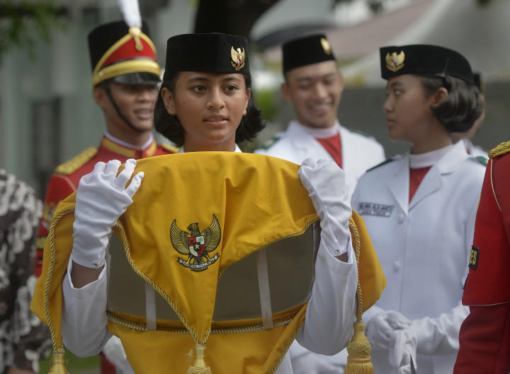 Bendera HUT ke-71 RI Dibawa Nilam Sukma