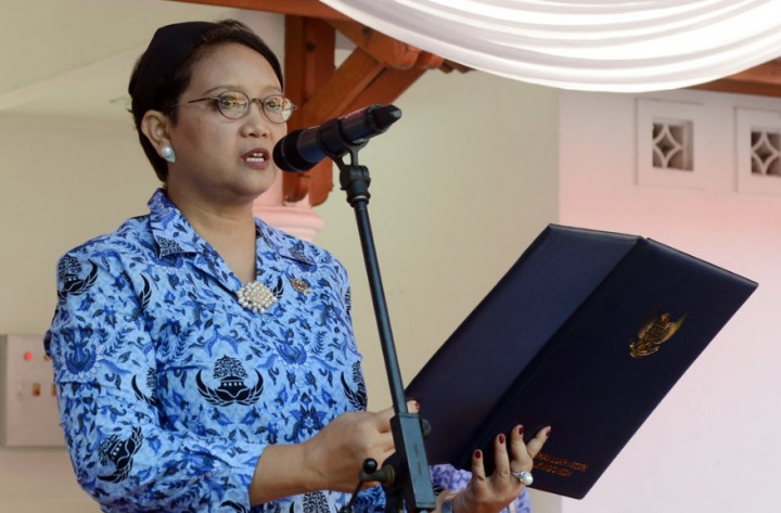 HUT RI ke-71, Merah Putih Dikibarkan di Kemenlu