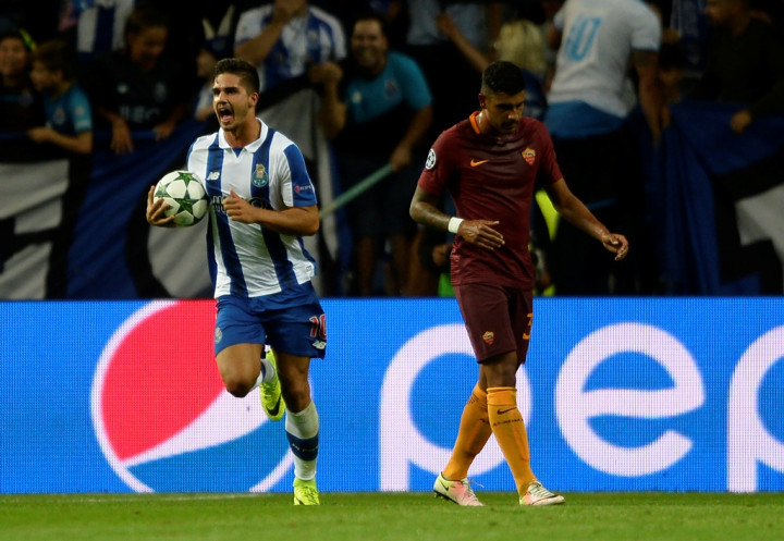 Hadiah Penalti Selamatkan Porto dari Kekalahan atas Roma