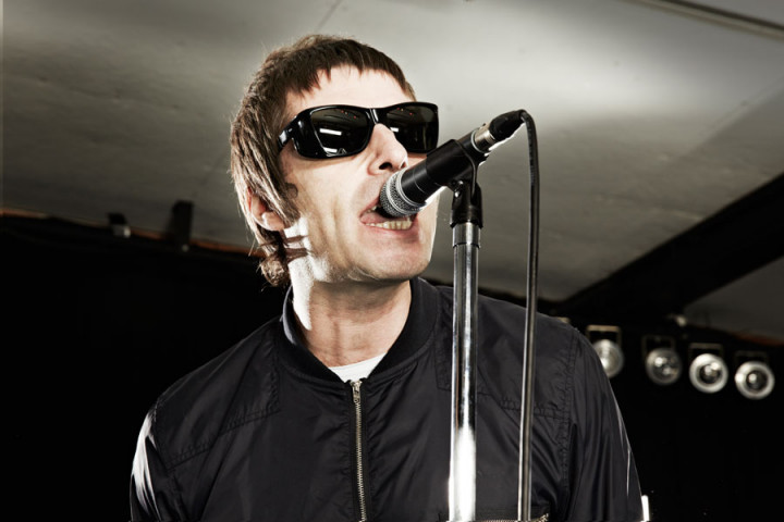 Tom DeLonge Sebut Liam Gallagher Cowok Paling <i>Punk</i>