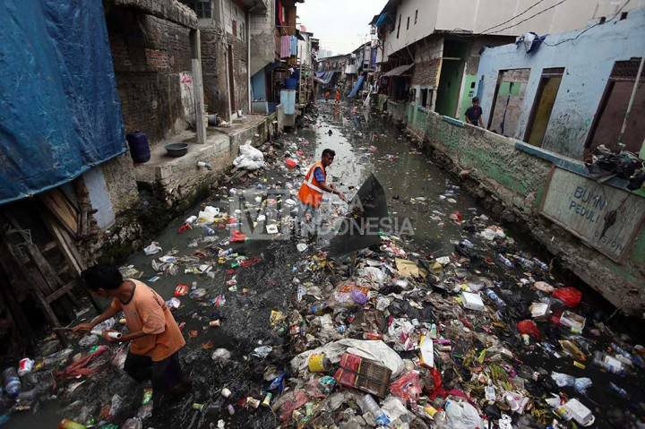 Kurangnya Kesadaran Warga Menjaga Kebersihan