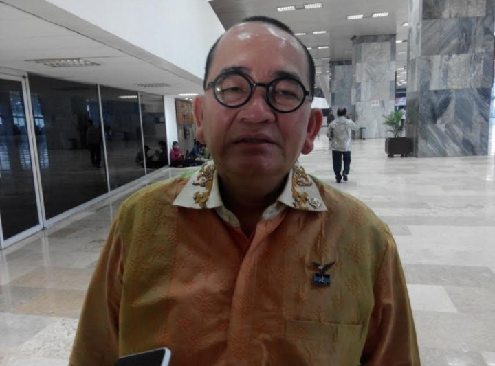 Ruhut Sebut Kemungkinan Arcandra 'Dioperasi' Mafia Migas