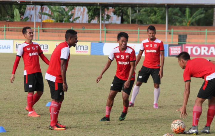 MU Gagal Petik Poin Sempurna di Kandang Perseru Serui