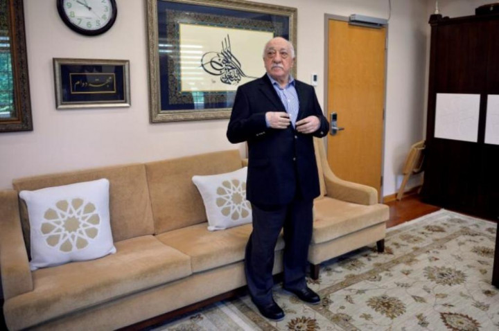 Turki Minta Jerman Bantu Tangkapi Pengikut Fethullah Gulen