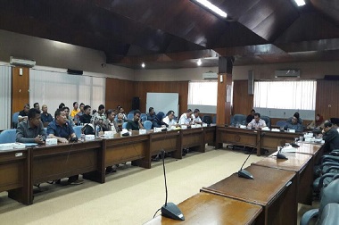 Lapak bakal Digusur, PKL Mengadu ke DPRD Sidoarjo