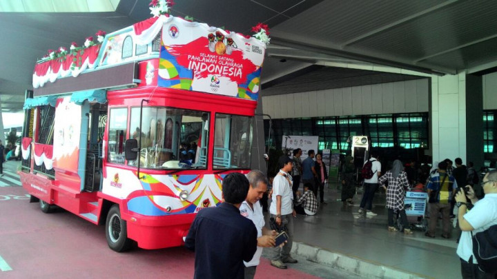 Bandros untuk Konvoi Tontowi/Liliyana Tiba di Bandara Soekarno-Hatta