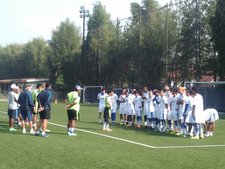 Stadion Belum Jelas, Persiapan Persib Tak Terganggu