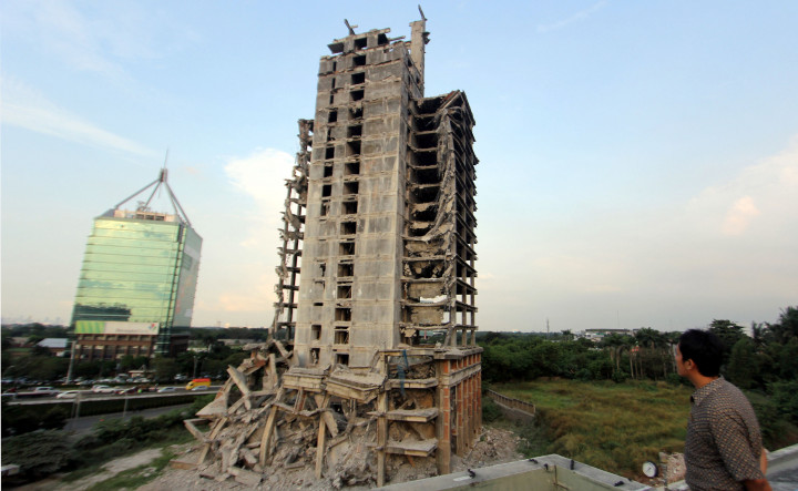 Gedung Tua di Bintaro Segera Dirobohkan