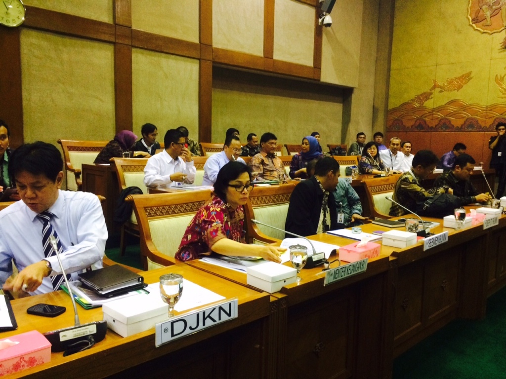 Menkeu Sri Mulyani saat rapat kerja dengan Komisi VI DPR. (FOTO: MTVN/Suci Sedya Utami)
