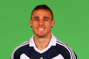 Selangkah Lagi, Persib Gaet Eks Pemain Timas Australia U-23