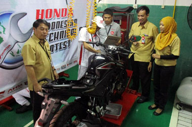 Asah Skill Mekanik, APM Rutin Gelar Kompetisi