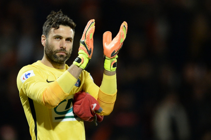 Sevilla Resmi Dapatkan Kiper PSG