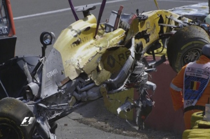 Alami Kecelakaan, Magnussen Langsung Dilarikan ke Rumah Sakit