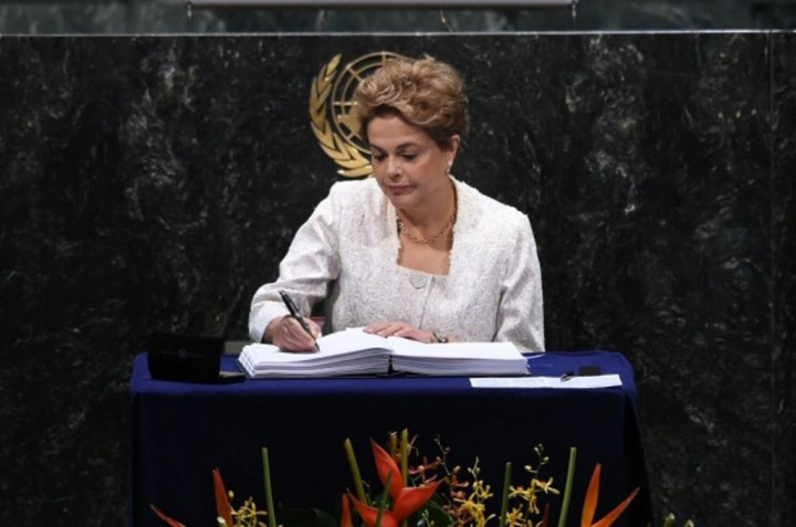 Presiden Brasil Dilma Rousseff Dimakzulkan Senat
