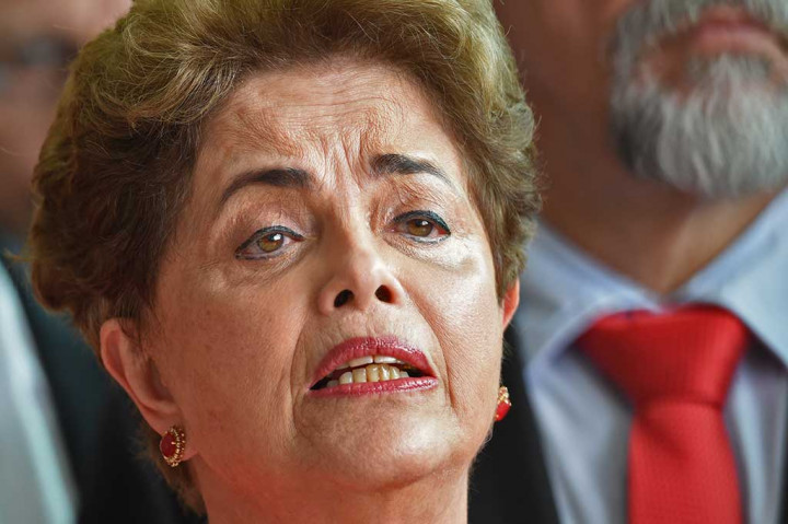 Senat Makzulkan Presiden Dilma Rousseff