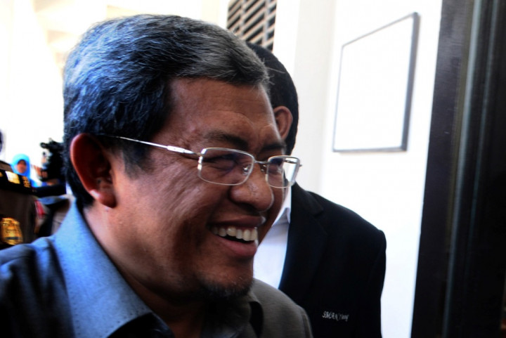 Aher Undang Kalla Hadiri Penutupan PON