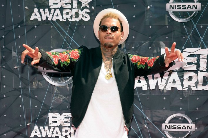 Chris Brown Rilis Lagu Baru Sehari Setelah Ditangkap