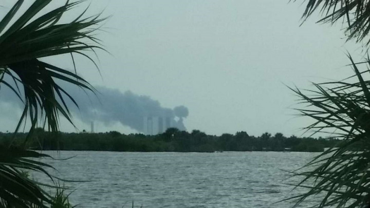 Roket SpaceX Meledak, Ini Tanggapan Netizen