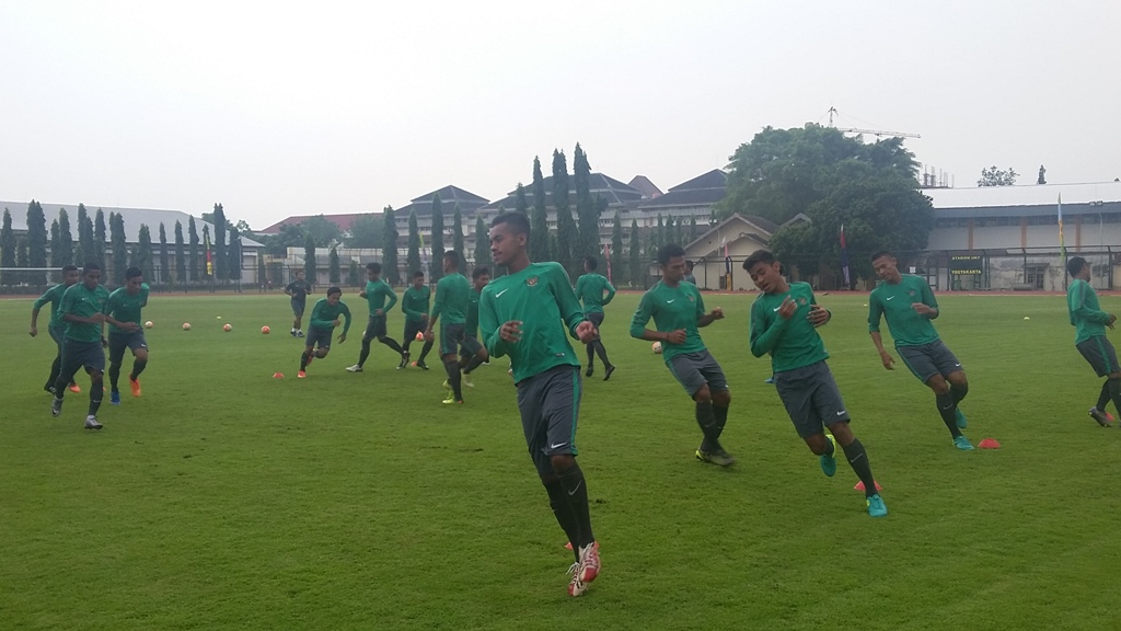 Timnas U-19 sedang berlatih. (Foto: Mtvn/ Ahmad Mustaqim)