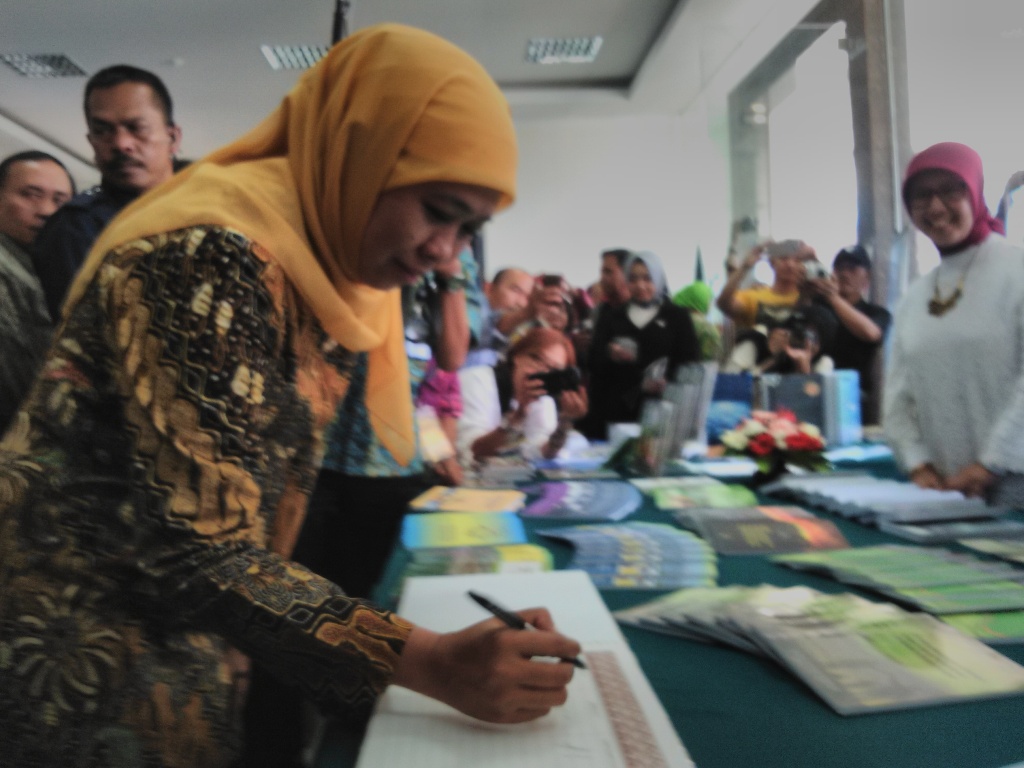 Menteri Sosial Khofifah Indar Parawansa (Foto: MTVN/Jaenal Mutakin)