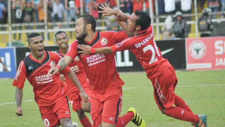Semen Padang - Persija Masih Imbang