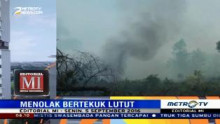 Menolak Bertekuk Lutut